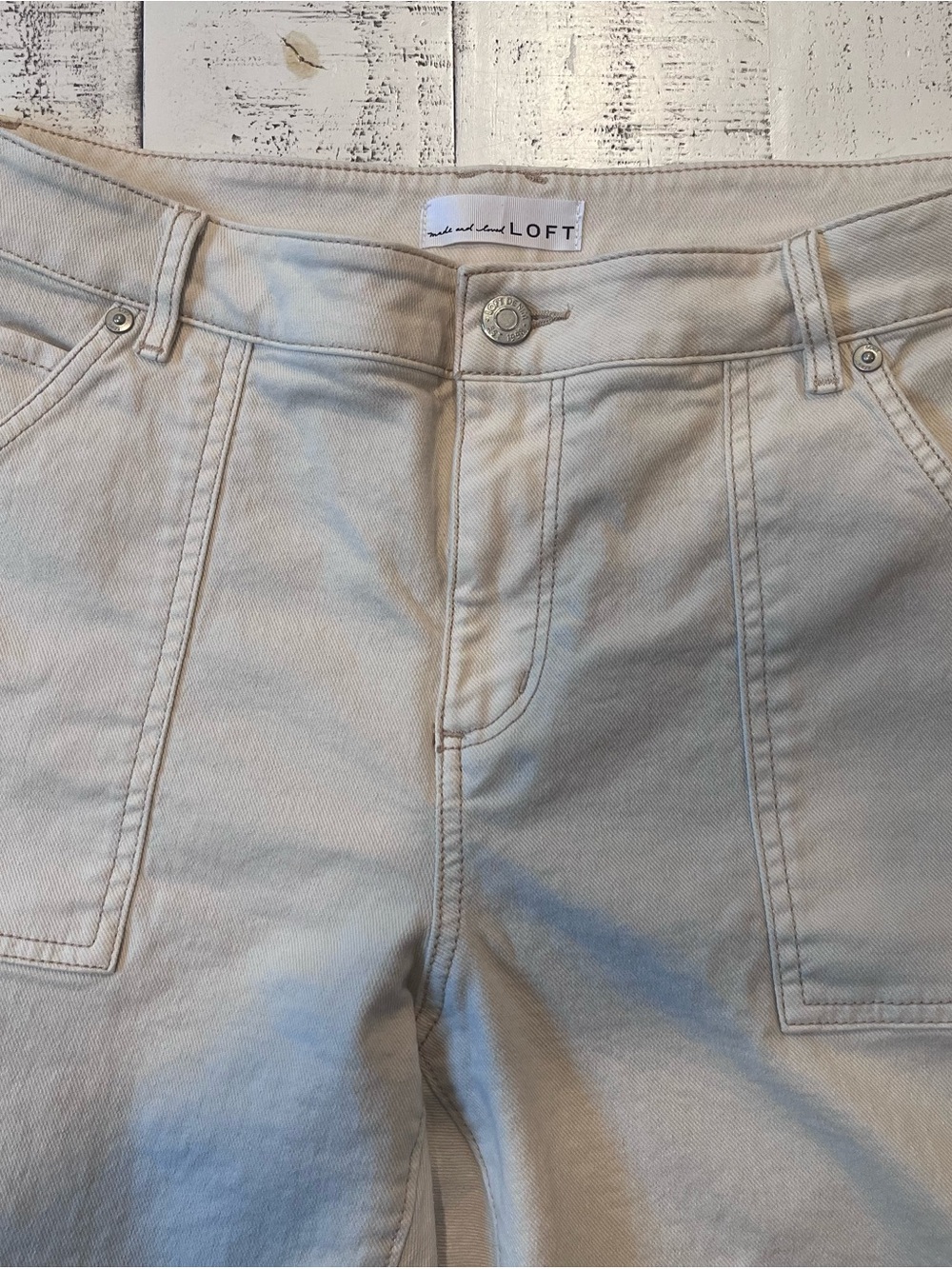 LOFT Neutral Cream Wide-Leg Jeans with Front Patch Pockets